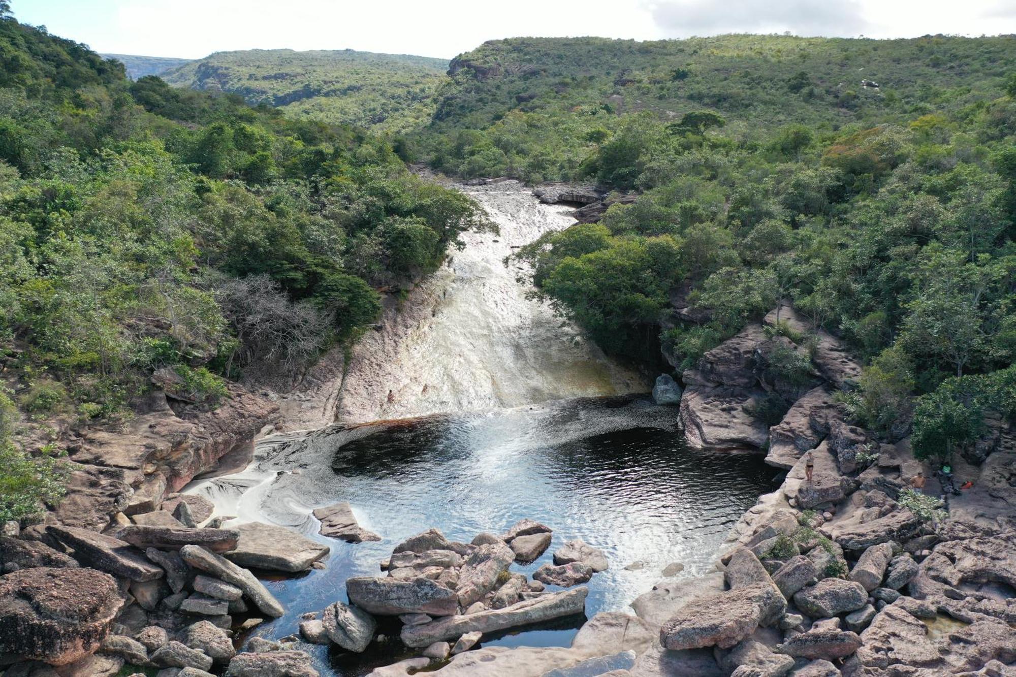 Chapada Backpackers Hostel Agencia เลนโซยส์ ภายนอก รูปภาพ