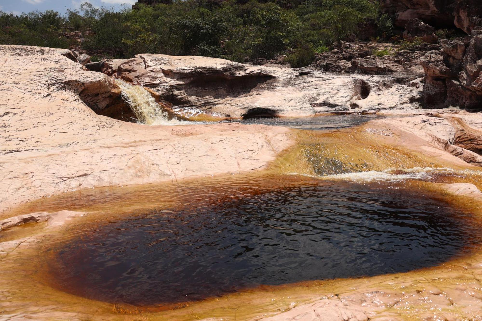 Chapada Backpackers Hostel Agencia เลนโซยส์ ภายนอก รูปภาพ