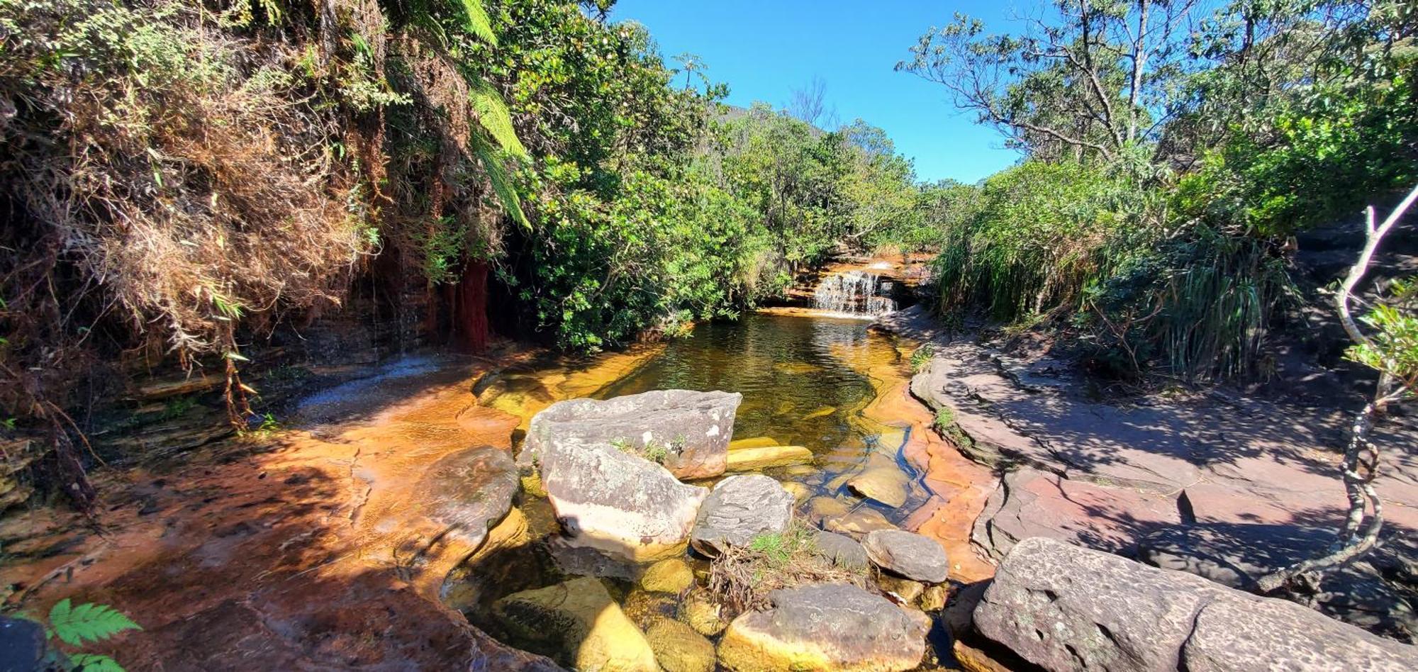 Chapada Backpackers Hostel Agencia เลนโซยส์ ภายนอก รูปภาพ