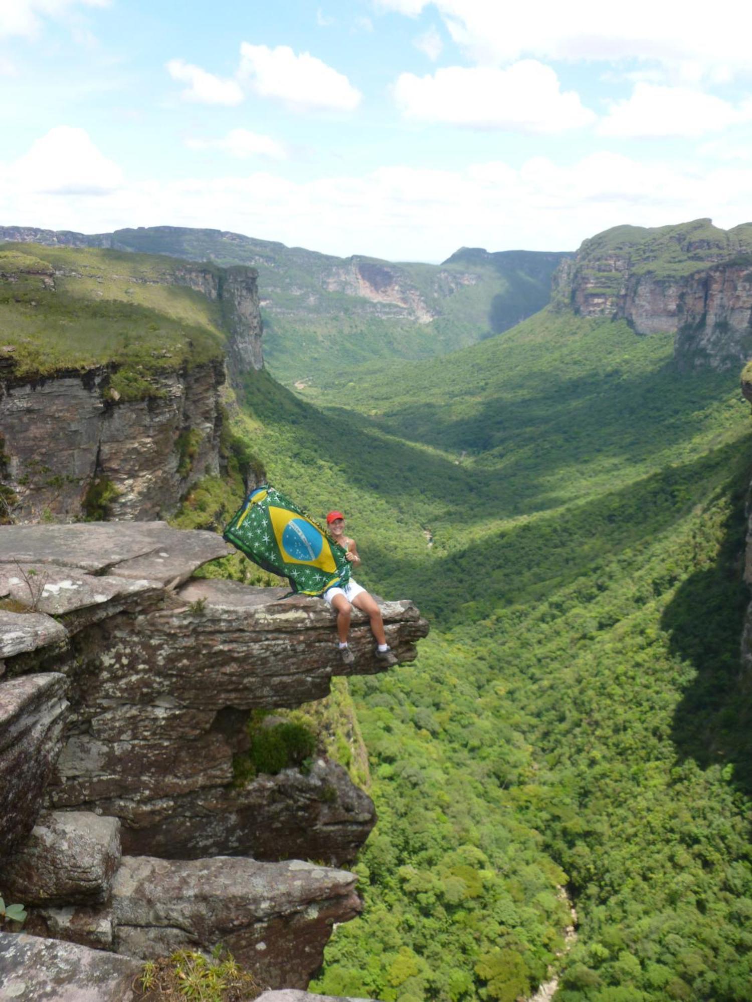 Chapada Backpackers Hostel Agencia เลนโซยส์ ภายนอก รูปภาพ